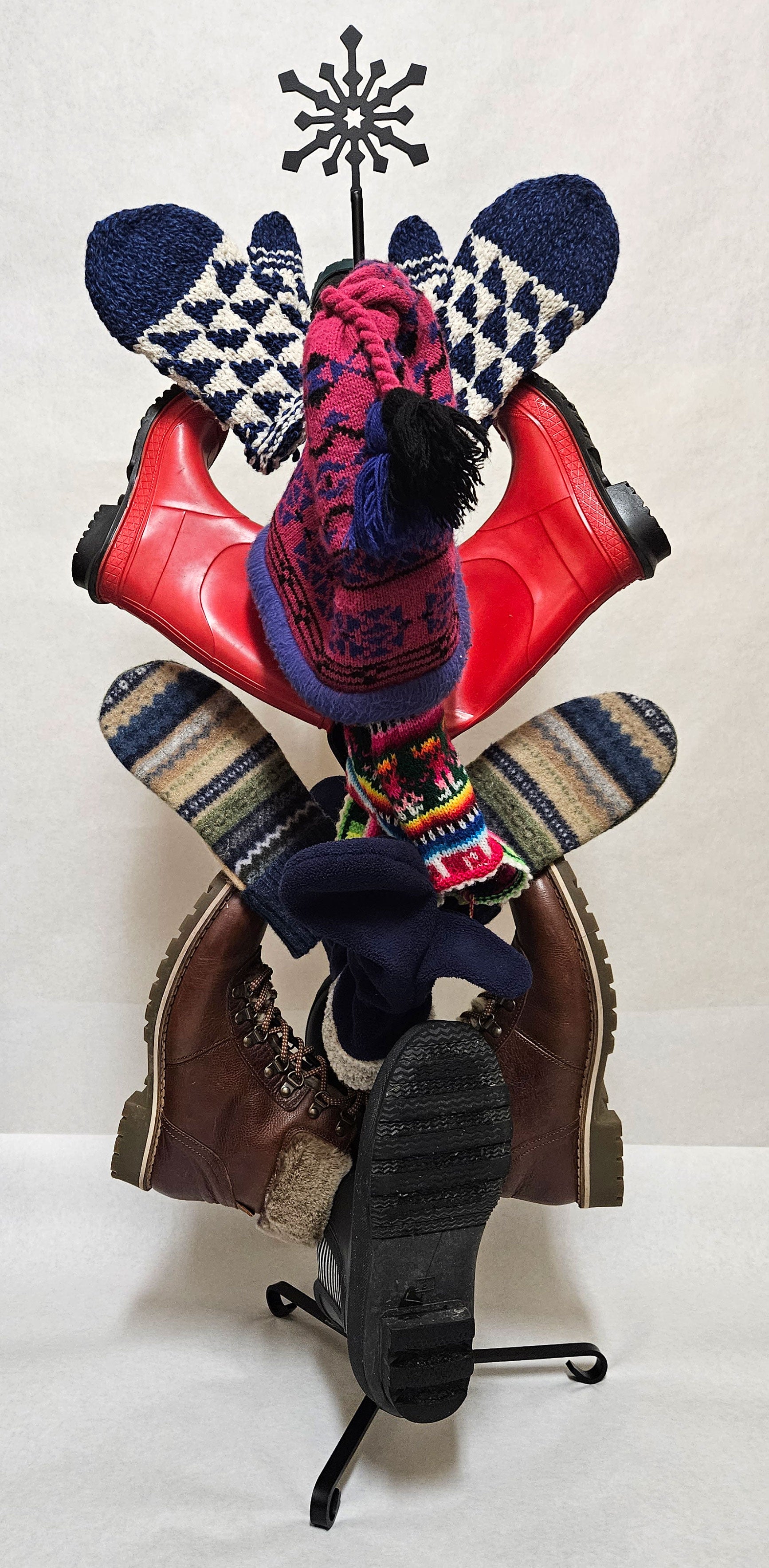 Wrought Iron Metal Snowflake Top 8 Pair Mitten & Boot Dryer Stand