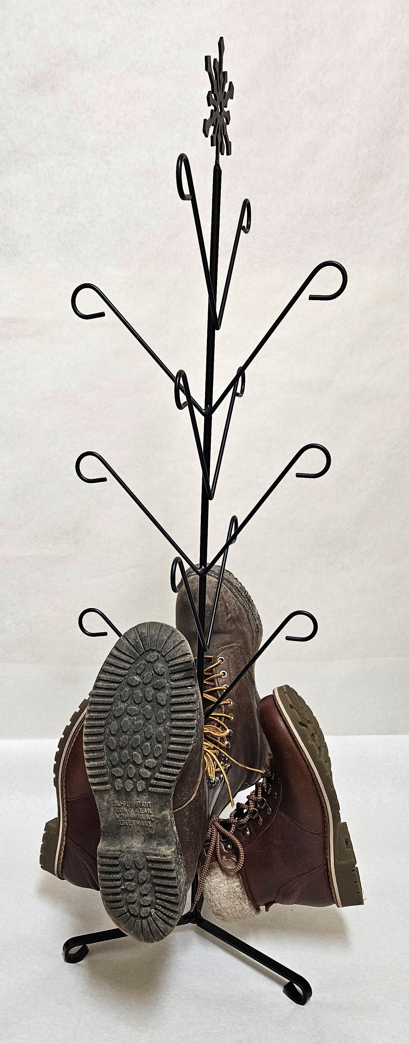 Wrought Iron Metal Snowflake Top 8 Pair Mitten & Boot Dryer Stand