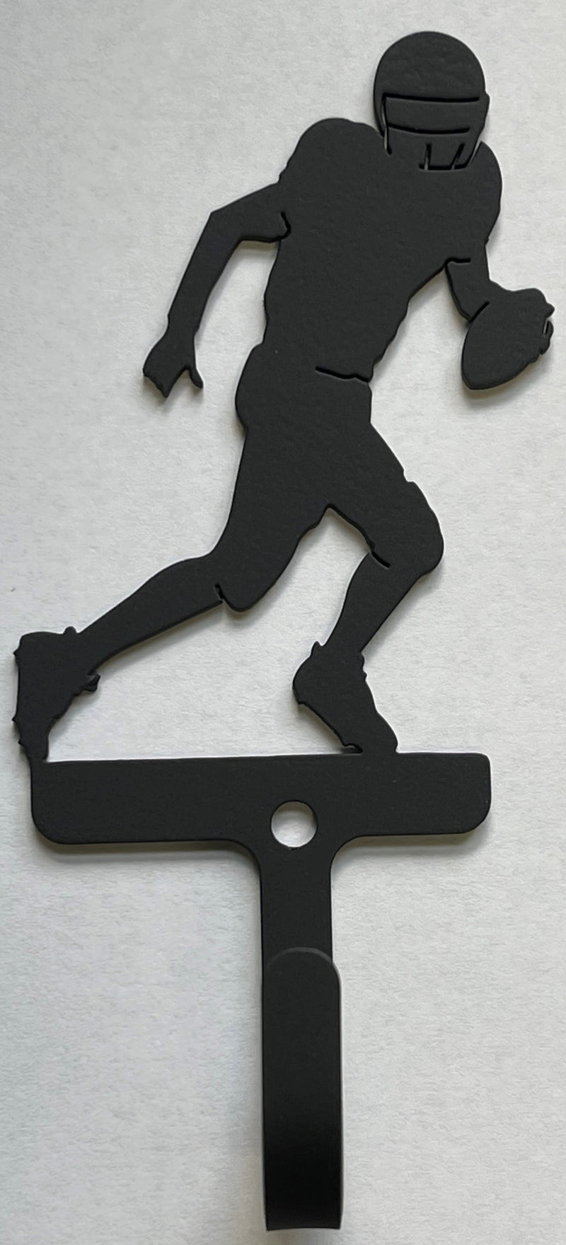 Crochet mural décoratif en fer forgé pour joueur de football, petite face à droite